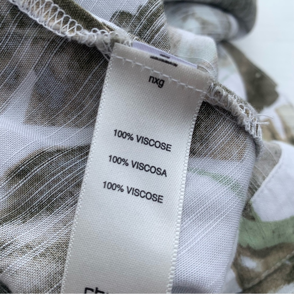 Chico's White Olive Green Leaf Print Blouse Lightweight Tab Sleeve‎ Tunic Size 1 - Picture 5 of 12